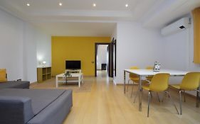 Cozy And Comfy Apartment In Piramide Metro Stop
