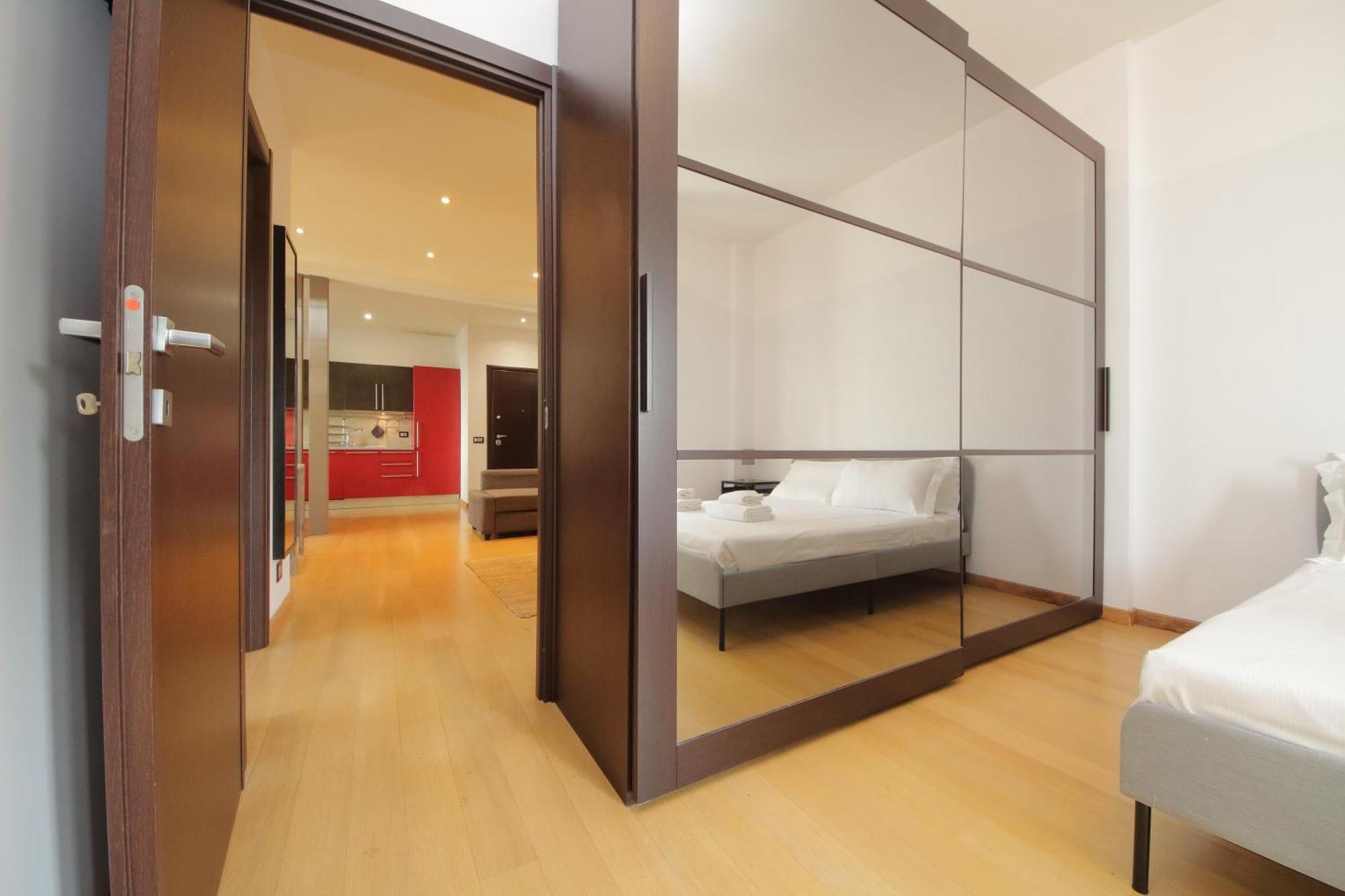 Cozy And Comfy Apartment In Piramide Metro Stop Roma Exterior foto