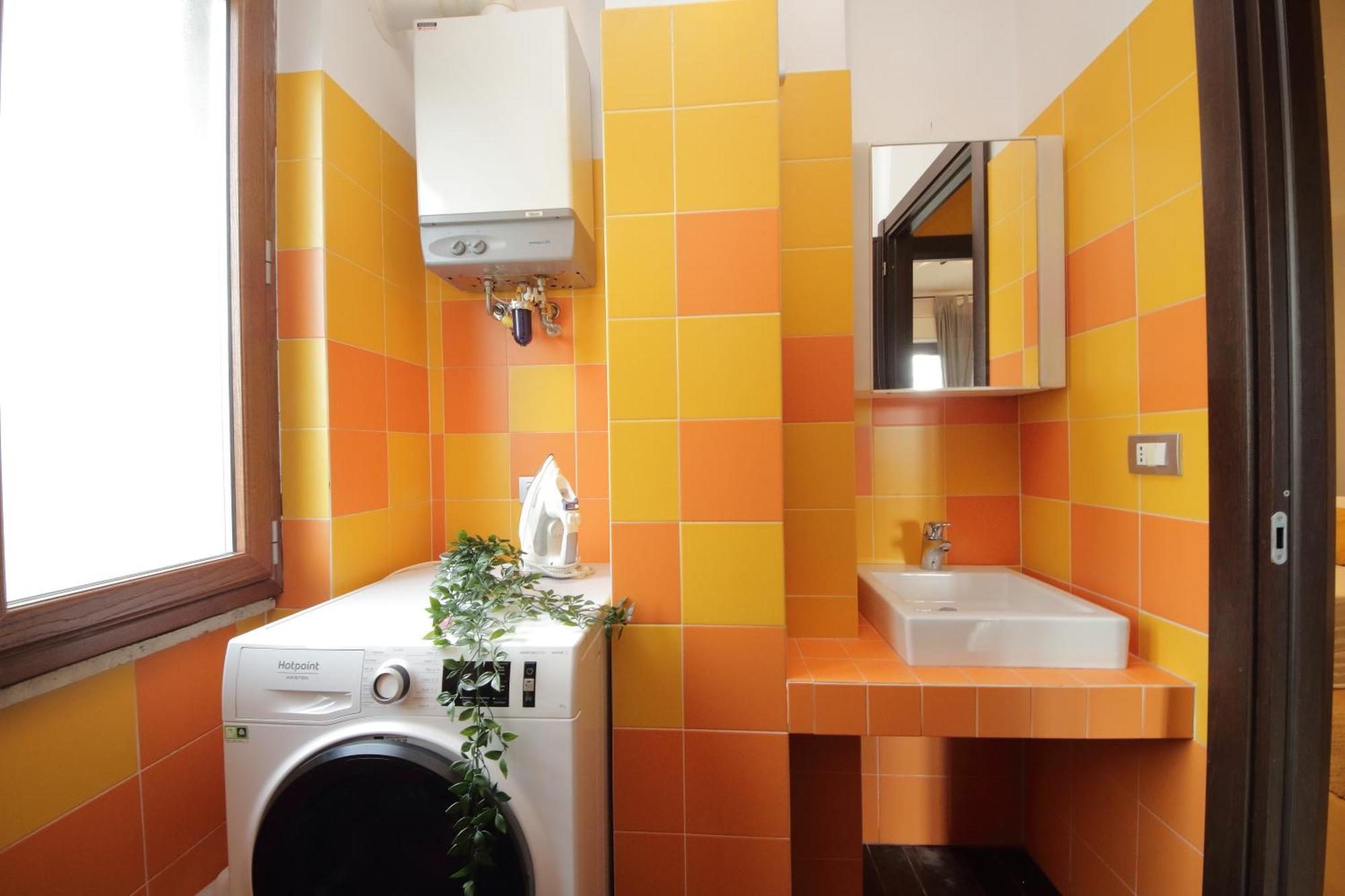 Cozy And Comfy Apartment In Piramide Metro Stop Roma Exterior foto