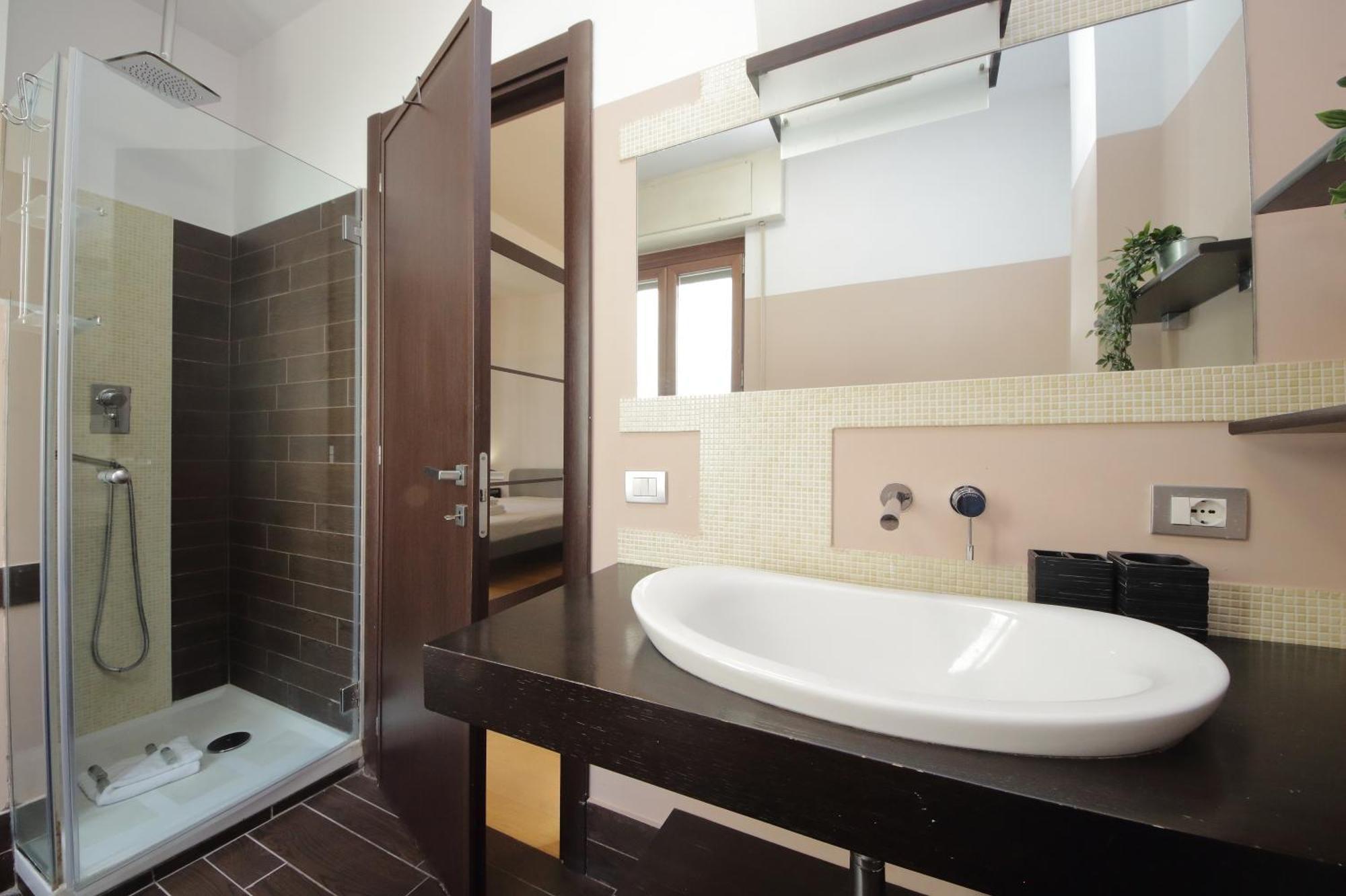 Cozy And Comfy Apartment In Piramide Metro Stop Roma Exterior foto